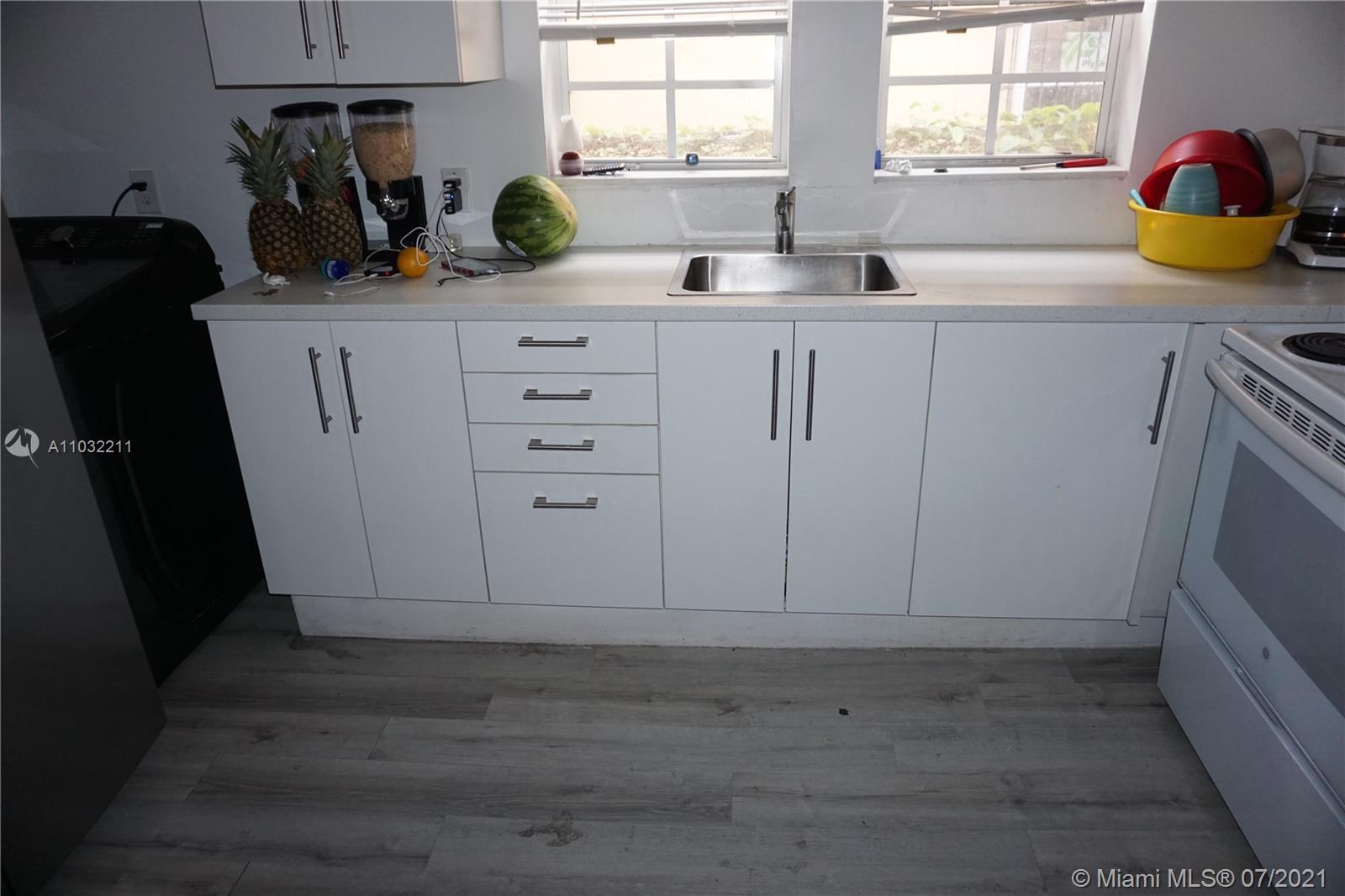 See details / 2978 sq. ft. $ 2021-04-23 0 Photo