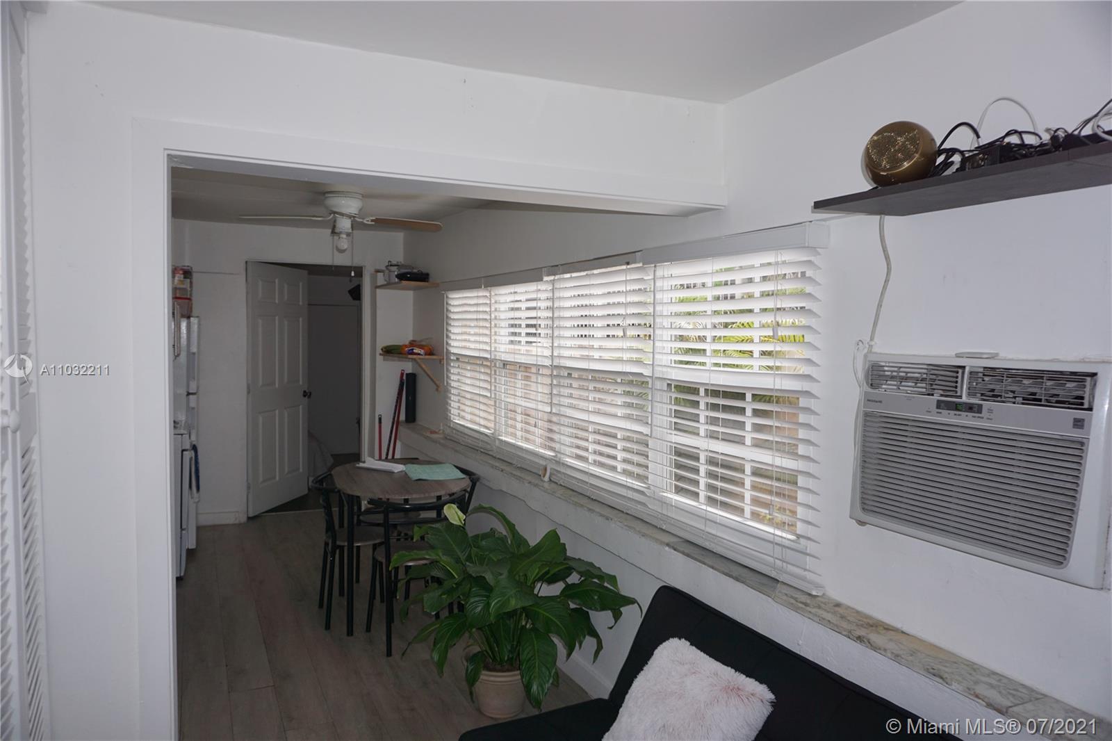 See details / 2978 sq. ft. $ 2021-04-23 0 Photo