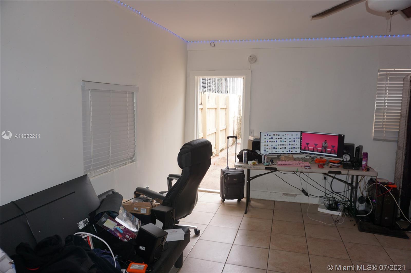 See details / 2978 sq. ft. $ 2021-04-23 0 Photo
