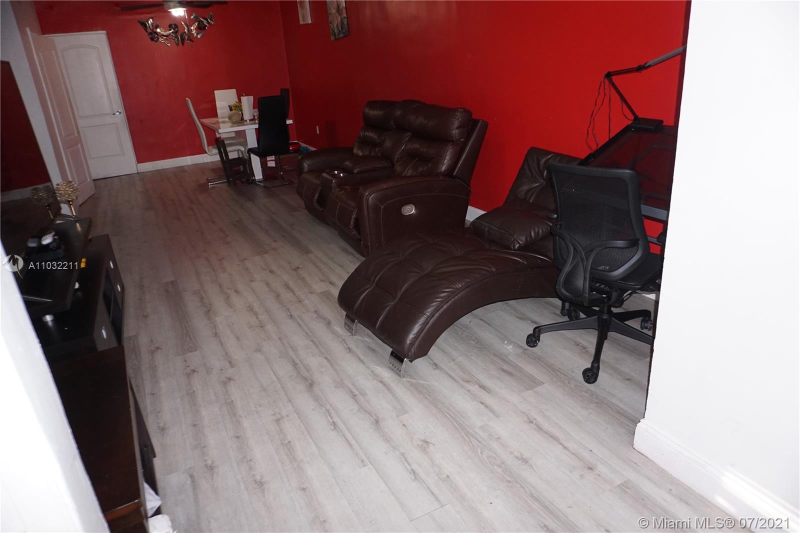 See details / 2978 sq. ft. $ 2021-04-23 0 Photo