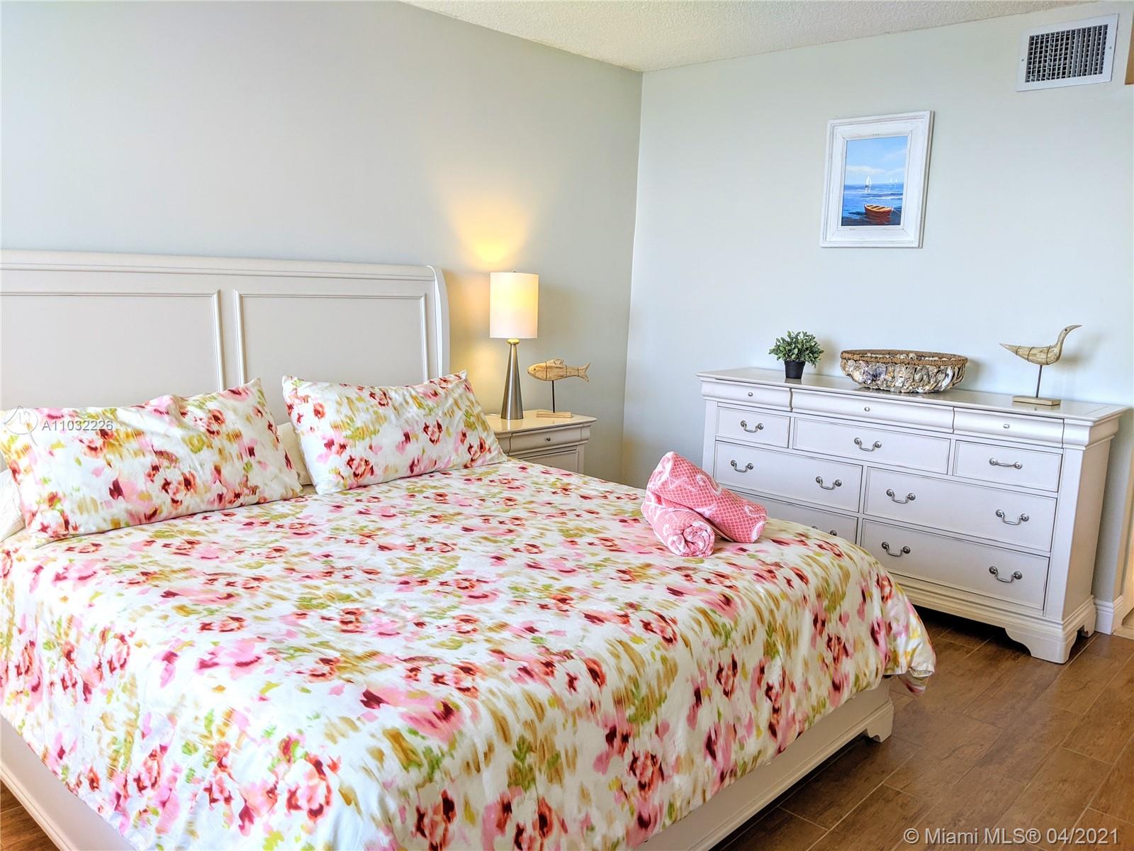 Photo of 3725 Ocean Dr #1410, Hollywood, Florida, 33019 -
