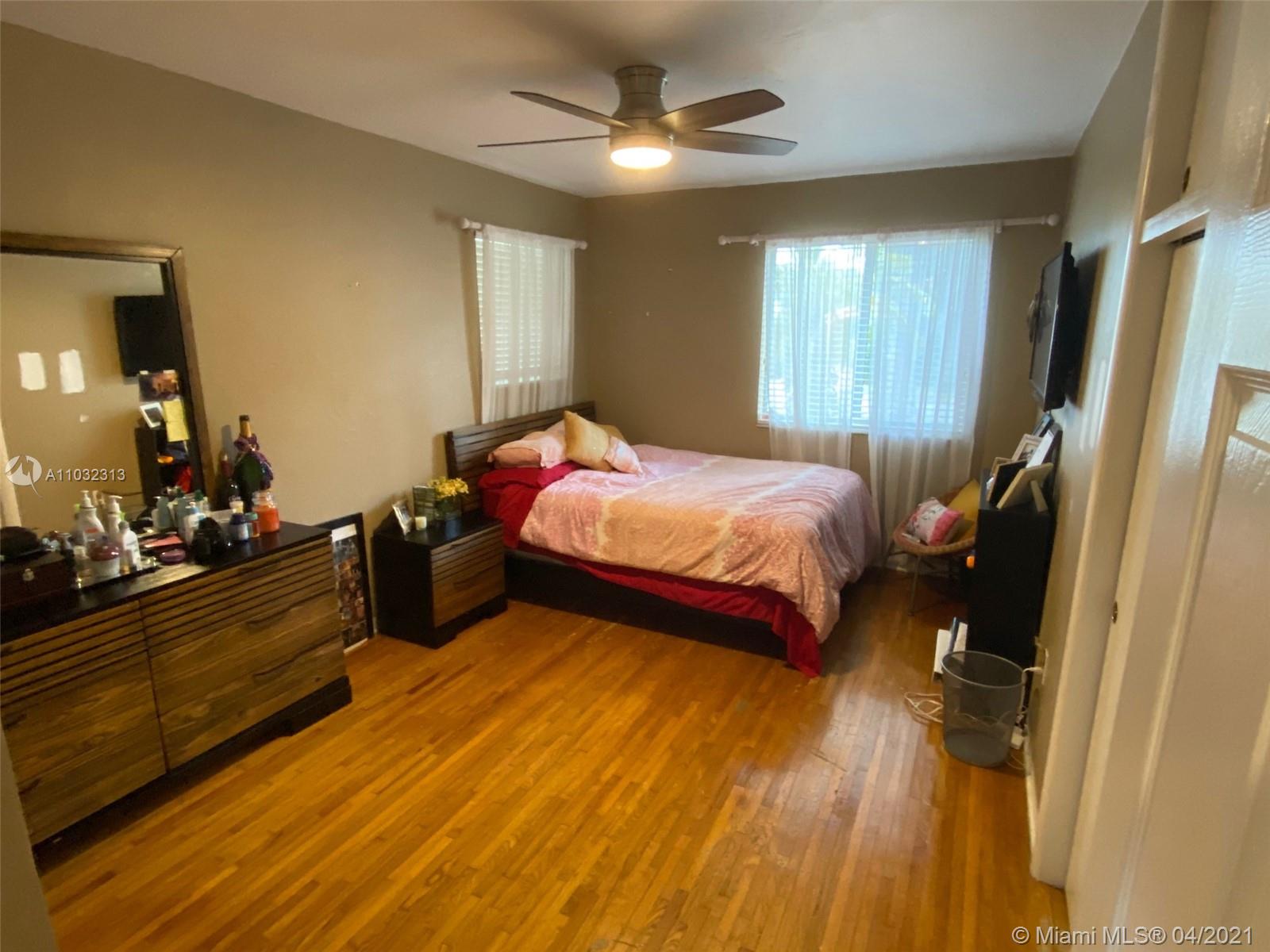See details 3 / 2 1683 sq. ft. $ 2021-05-10 0 Photo