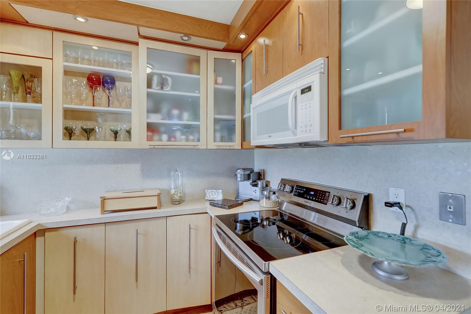 See details / 2641 sq. ft. $ 2021-04-23 0 Photo