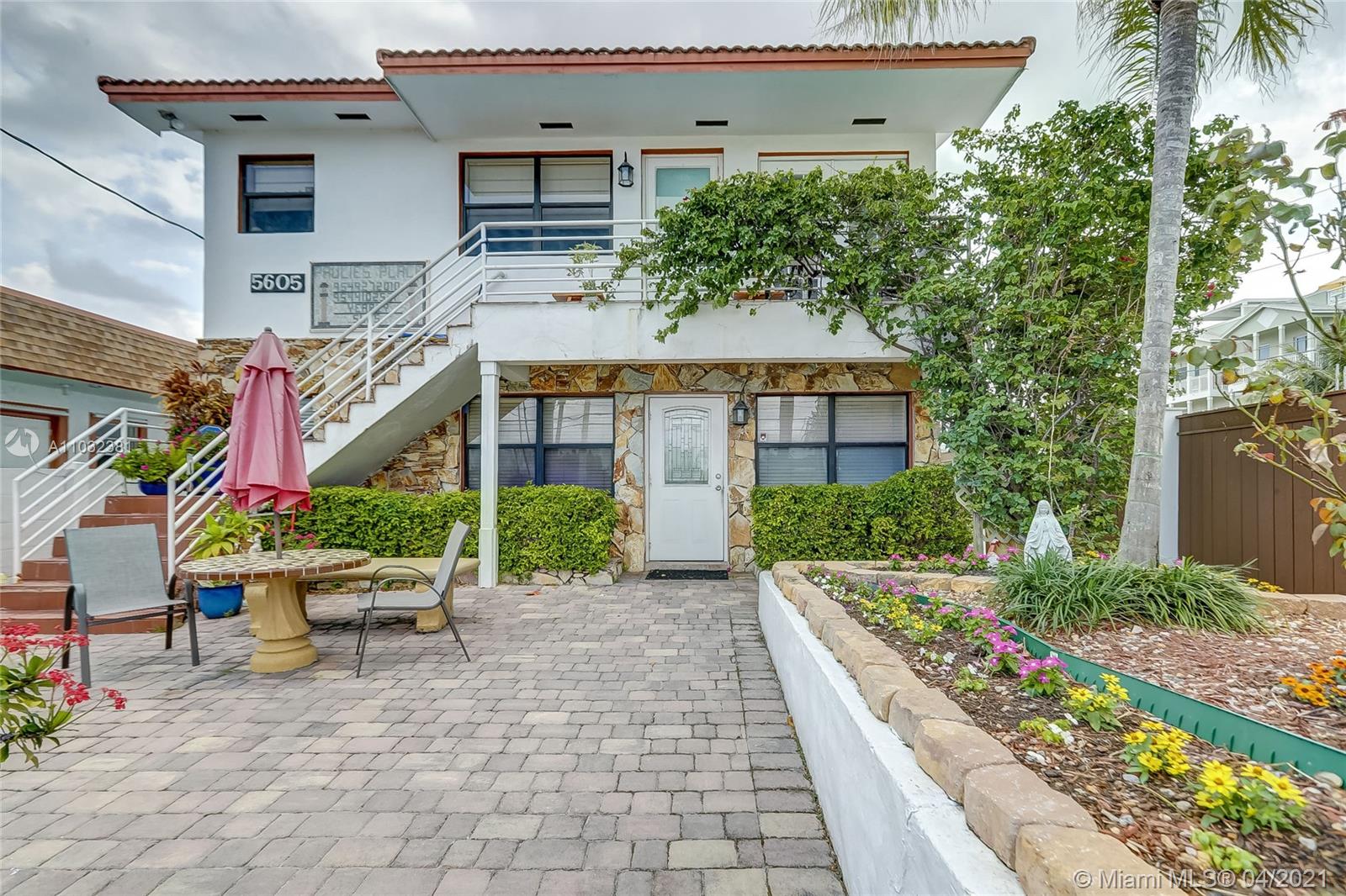 See details / 2641 sq. ft. $ 2021-04-23 0 Photo