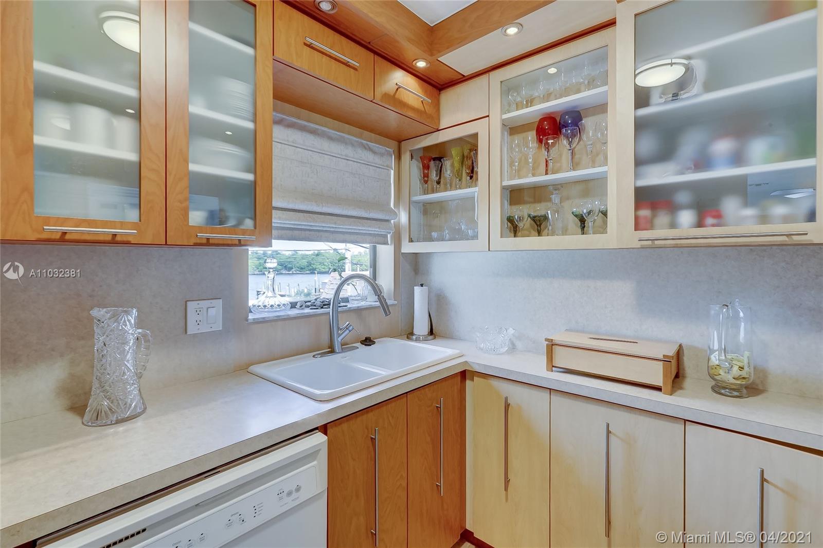 See details / 2641 sq. ft. $ 2021-04-23 0 Photo