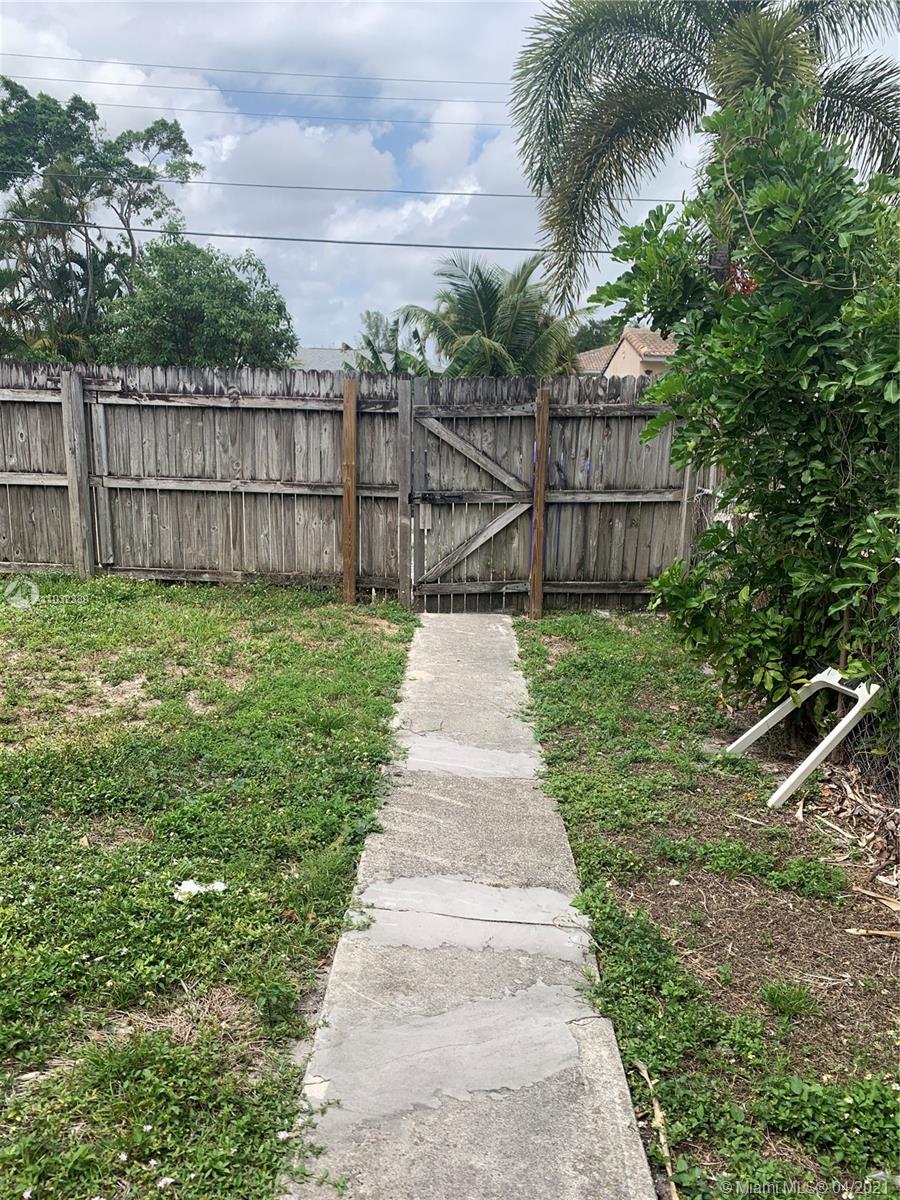 See details / 1800 sq. ft. $ 2021-04-23 0 Photo
