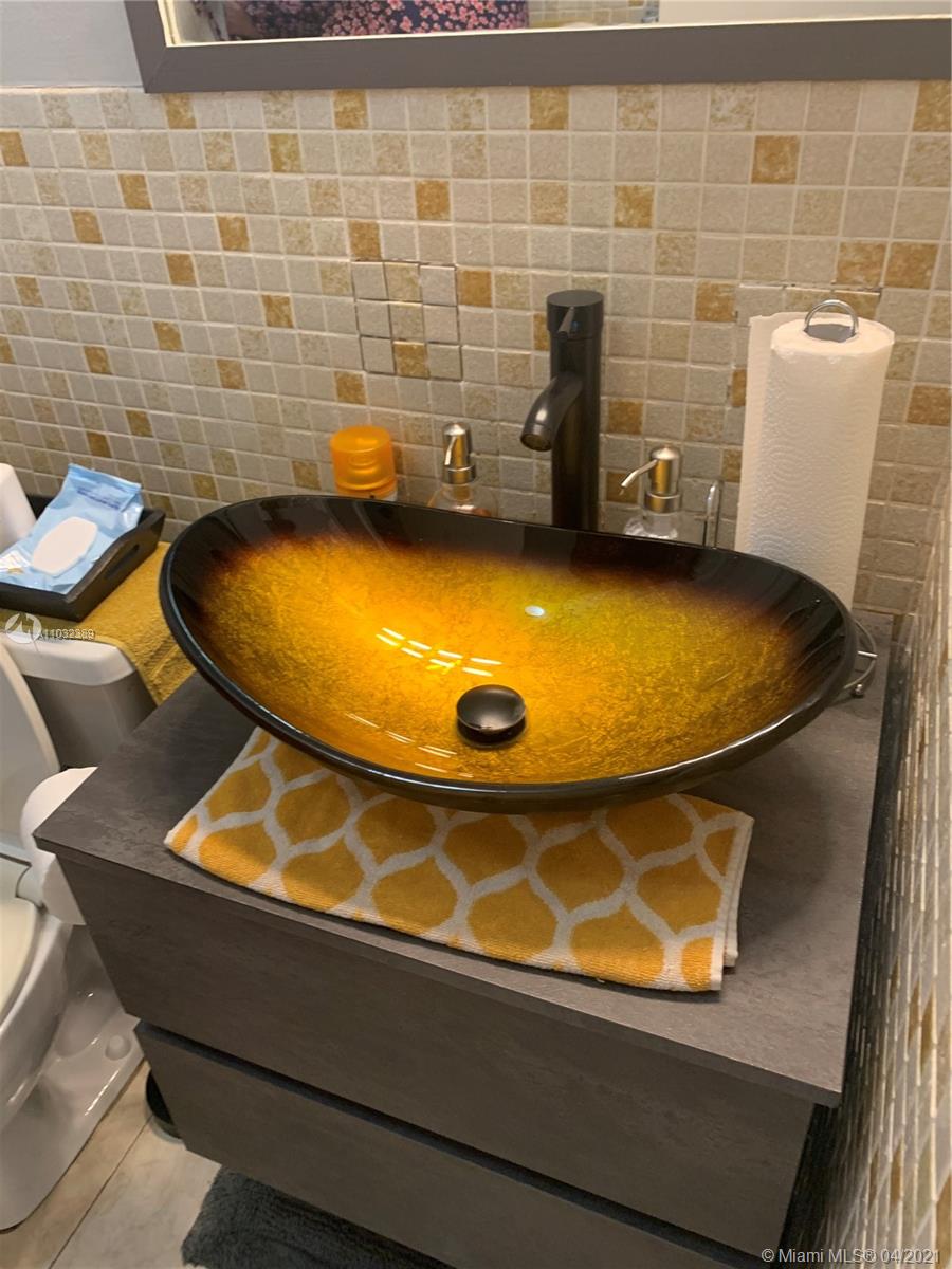 See details / 1800 sq. ft. $ 2021-04-23 0 Photo