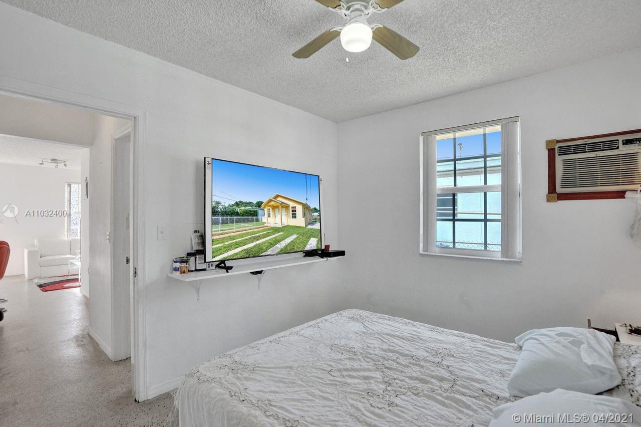 See details / 1050 sq. ft. $ 2021-04-23 0 Photo