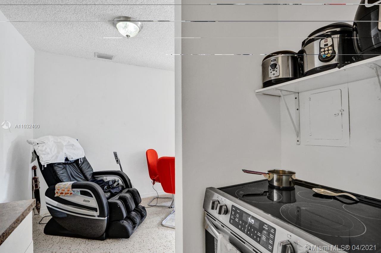 See details / 1050 sq. ft. $ 2021-04-23 0 Photo