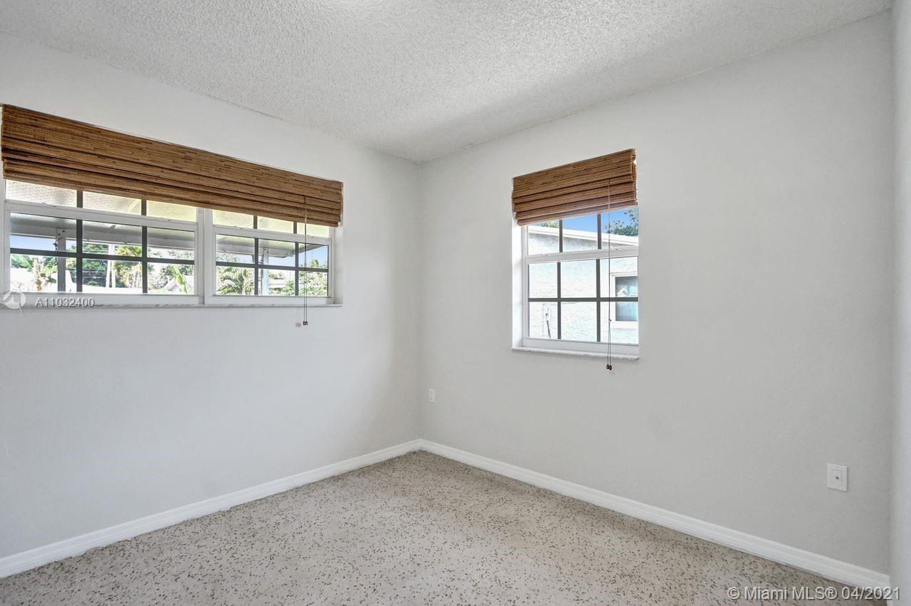 See details / 1050 sq. ft. $ 2021-04-23 0 Photo