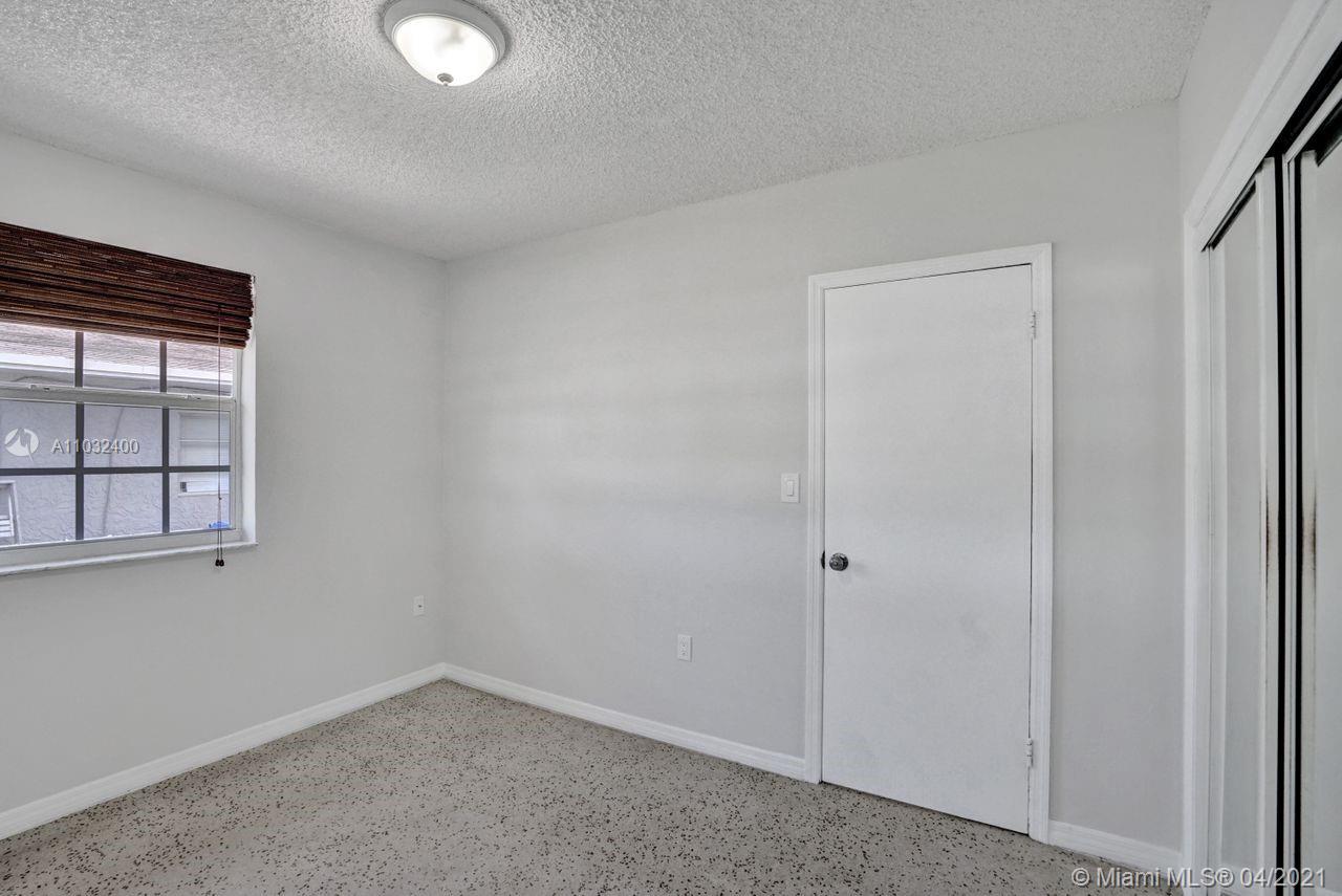 See details / 1050 sq. ft. $ 2021-04-23 0 Photo