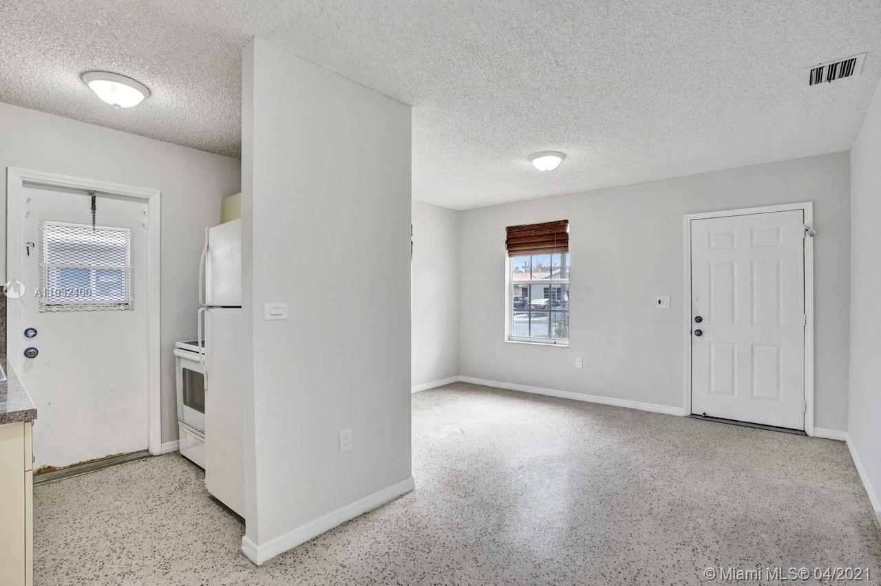 See details / 1050 sq. ft. $ 2021-04-23 0 Photo