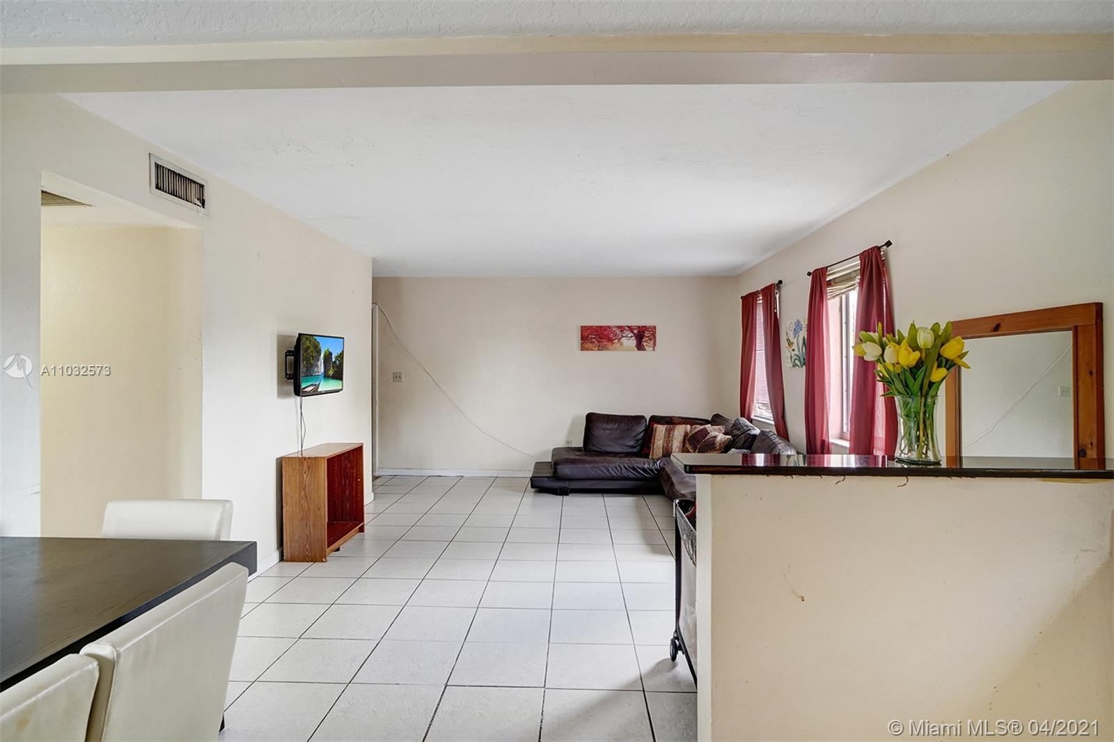 See details / 3456 sq. ft. $ 2021-04-24 0 Photo