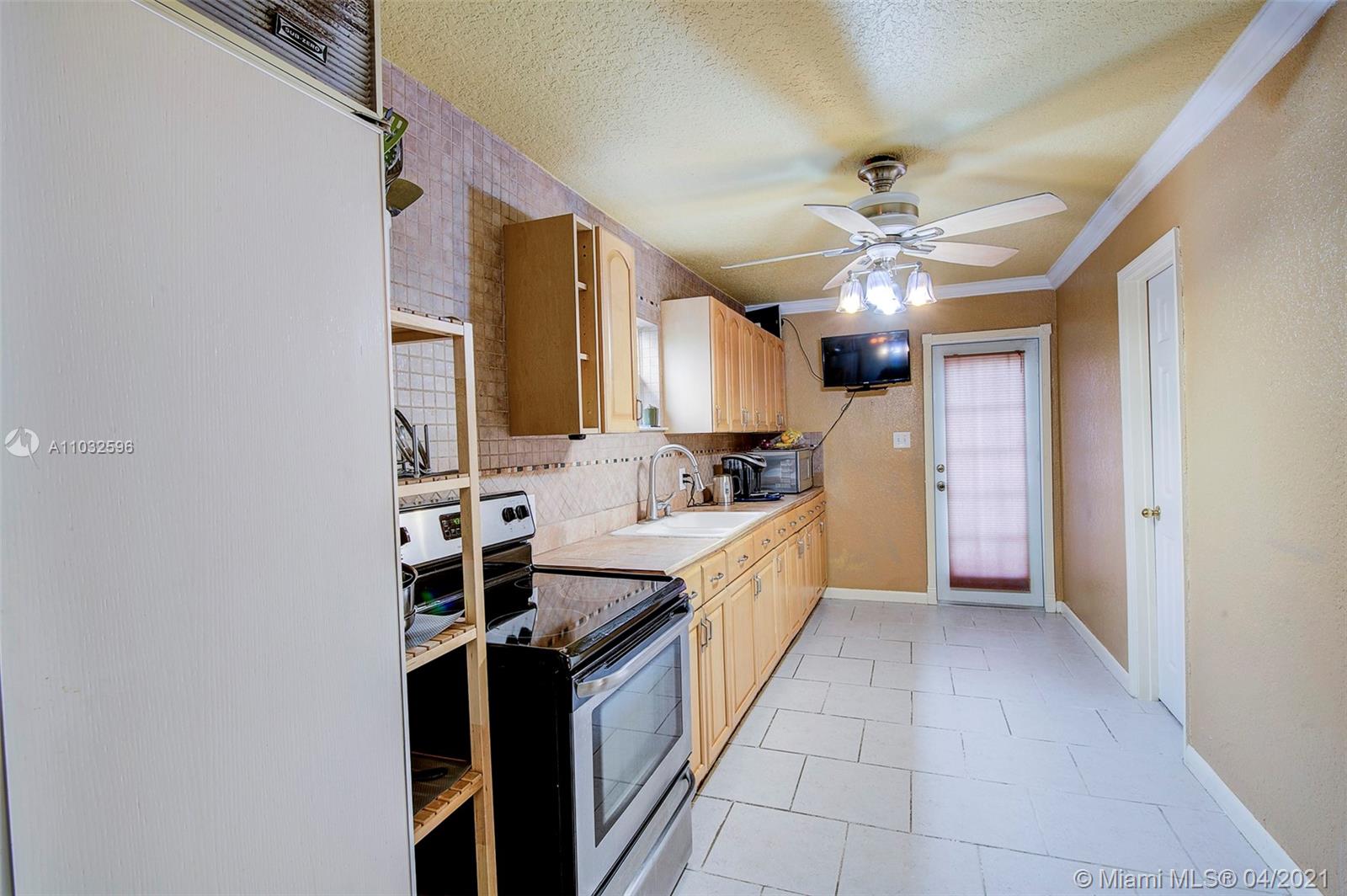 See details / 1184 sq. ft. $ 2021-04-24 0 Photo