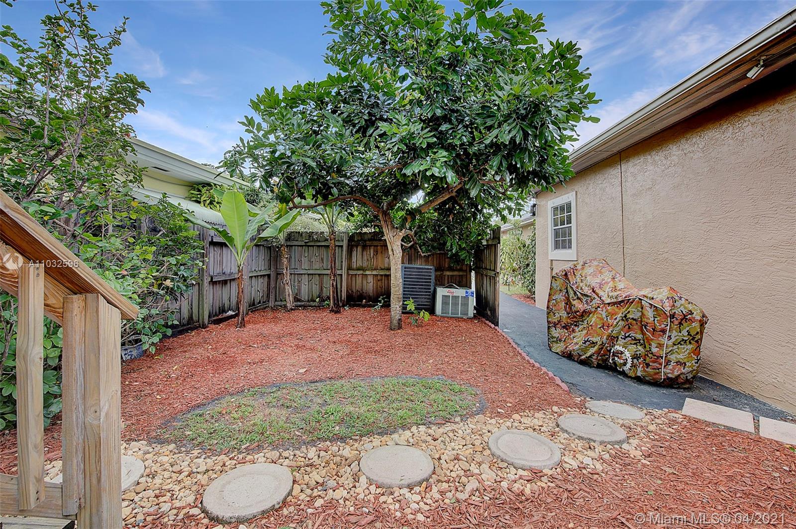 See details / 1184 sq. ft. $ 2021-04-24 0 Photo
