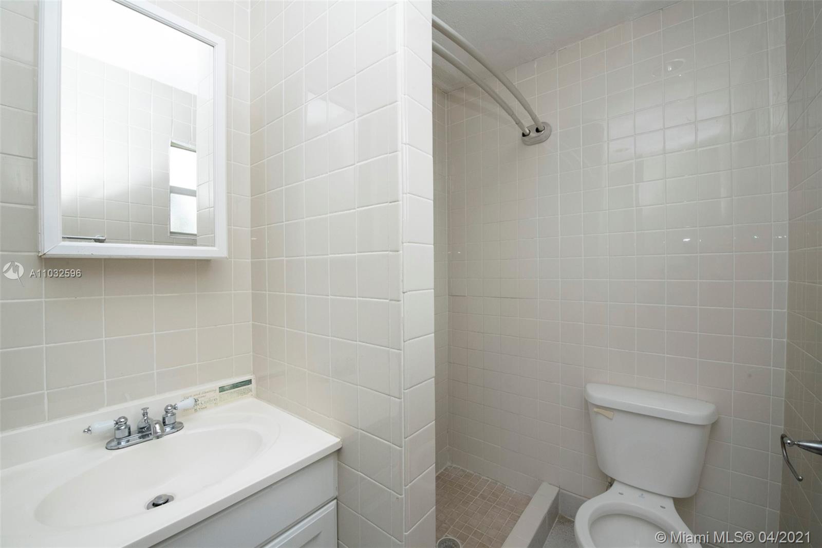 See details / 1184 sq. ft. $ 2021-04-24 0 Photo