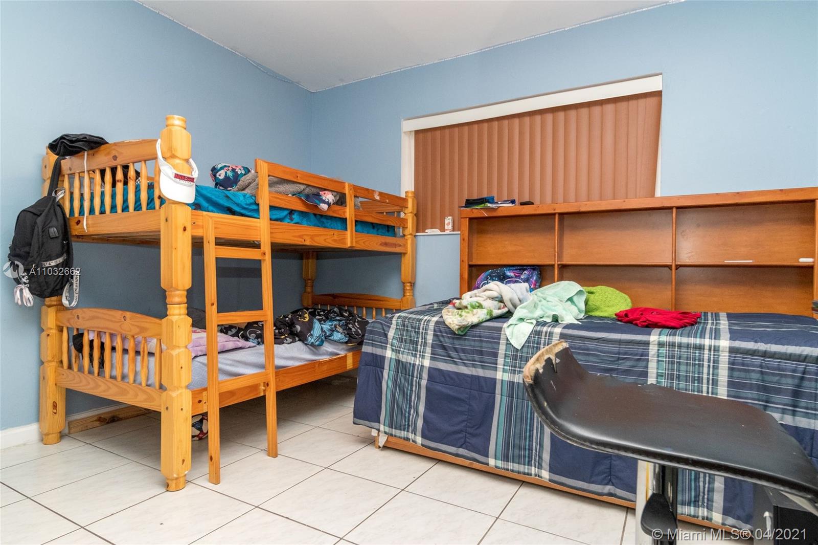 See details / 1856 sq. ft. $ 2021-04-25 0 Photo