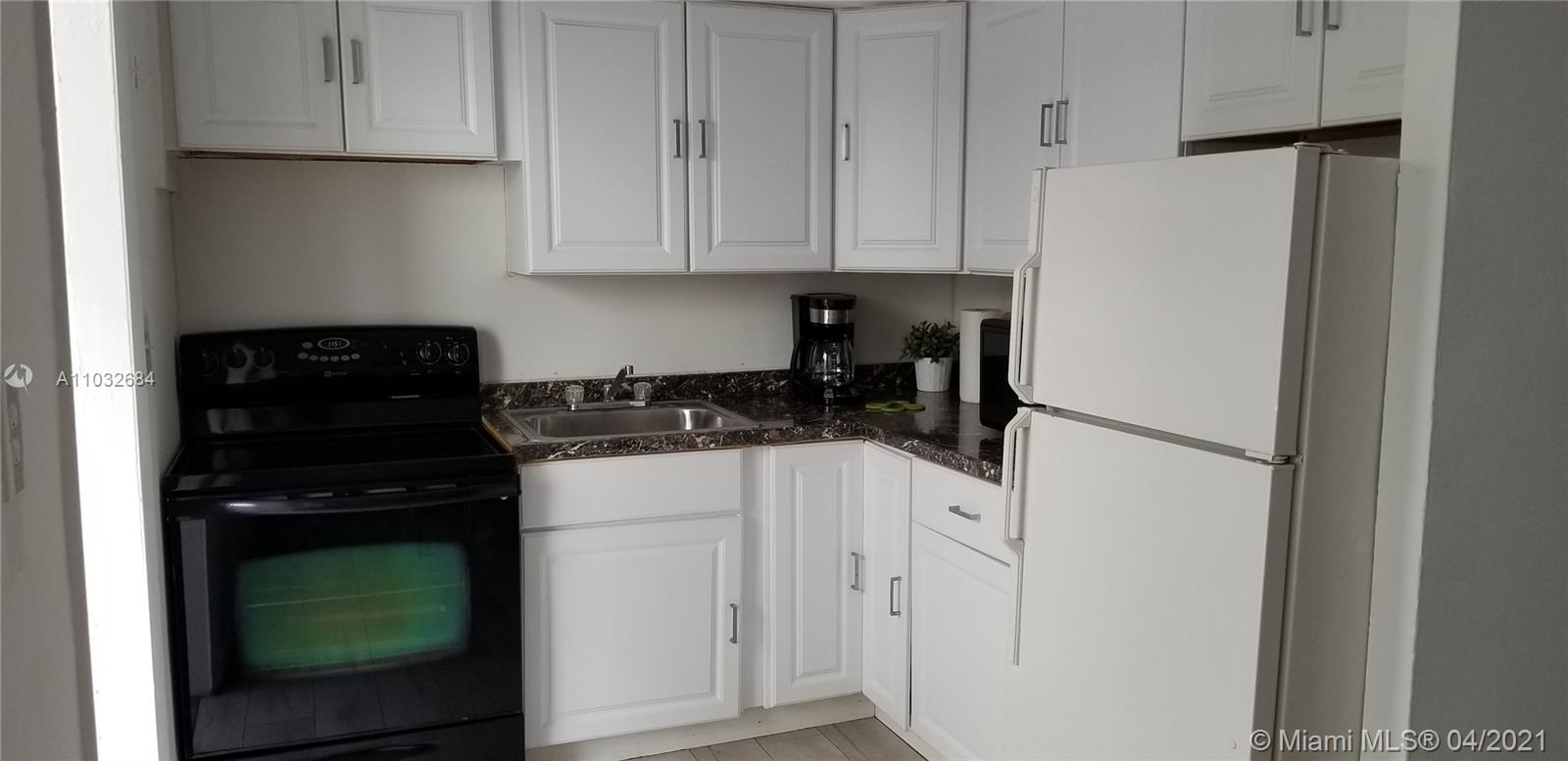 See details / 4148 sq. ft. $ 2021-04-24 0 Photo