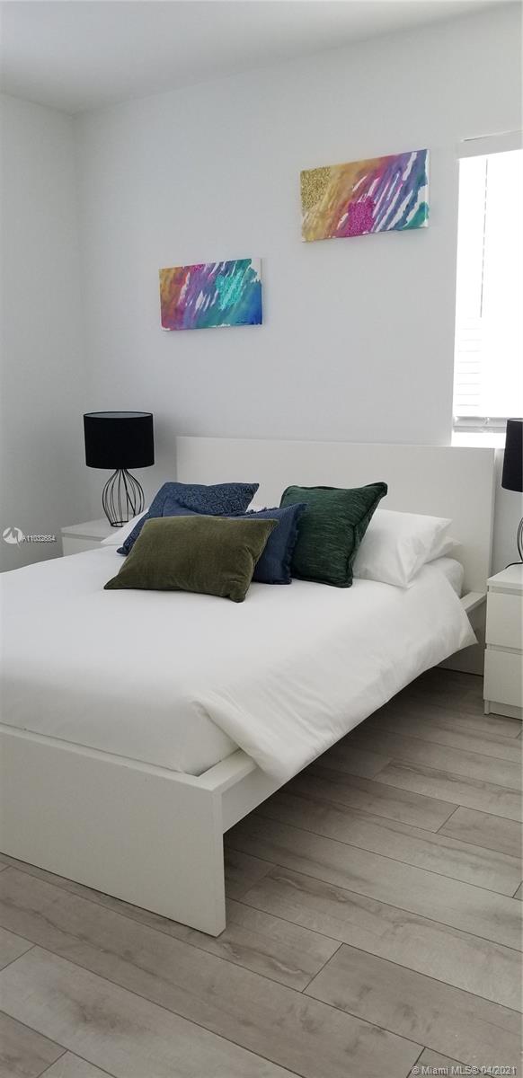 See details / 4148 sq. ft. $ 2021-04-24 0 Photo
