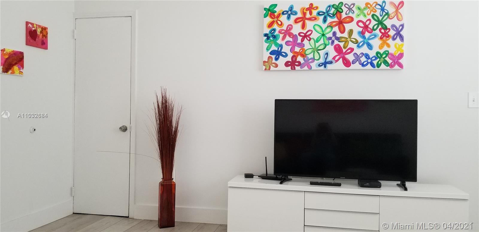 See details / 4148 sq. ft. $ 2021-04-24 0 Photo