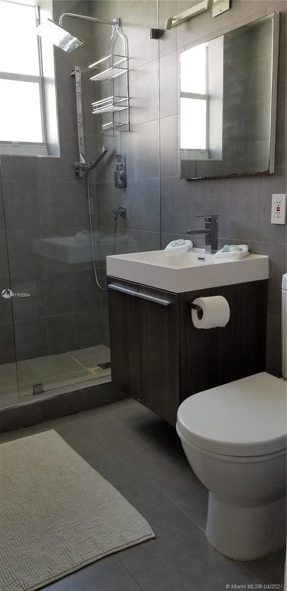 See details / 4148 sq. ft. $ 2021-04-24 0 Photo