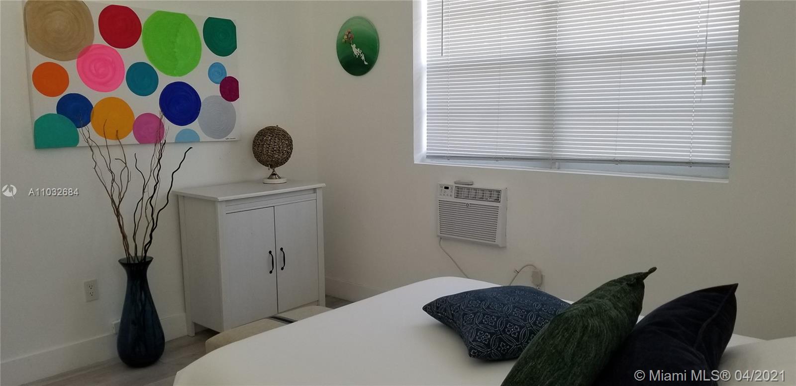 See details / 4148 sq. ft. $ 2021-04-24 0 Photo