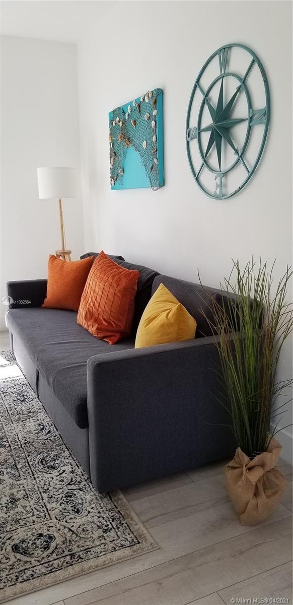 See details / 4148 sq. ft. $ 2021-04-24 0 Photo