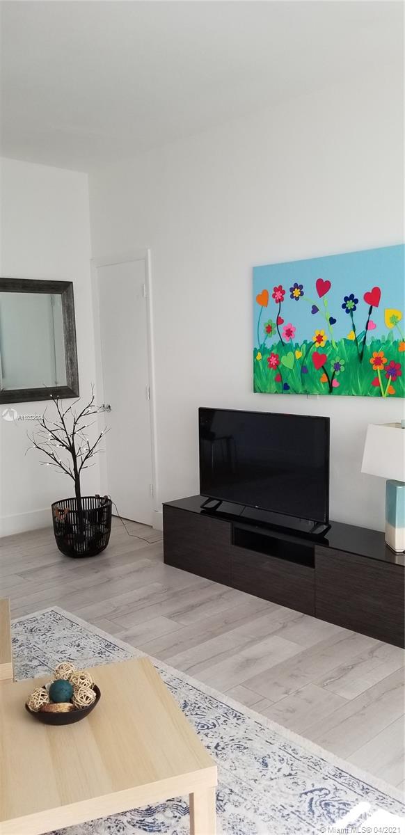 See details / 4148 sq. ft. $ 2021-04-24 0 Photo