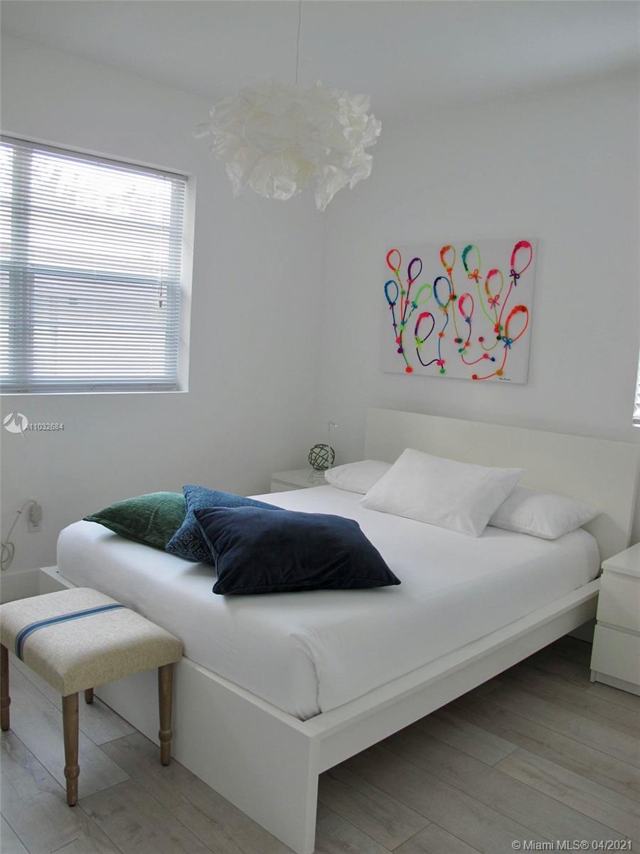 See details / 4148 sq. ft. $ 2021-04-24 0 Photo