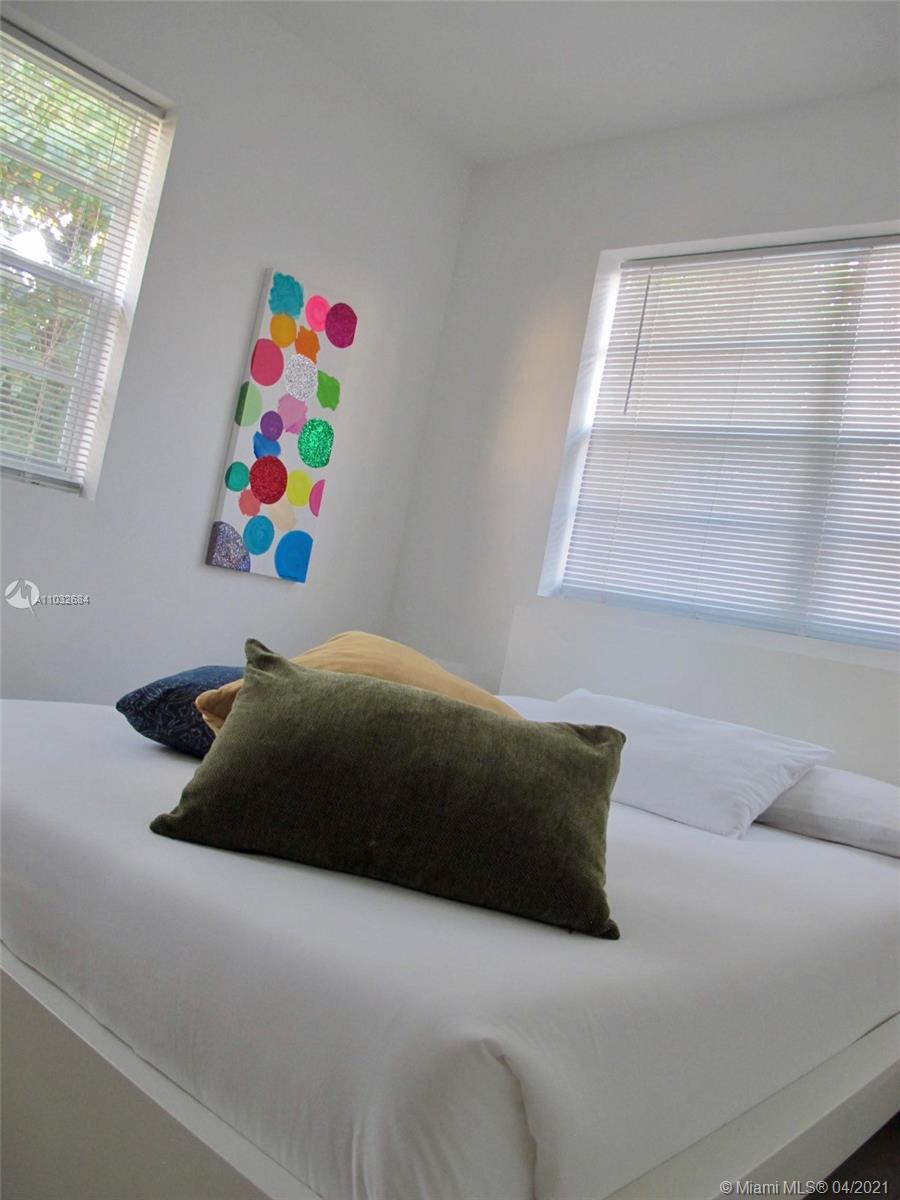 See details / 4148 sq. ft. $ 2021-04-24 0 Photo