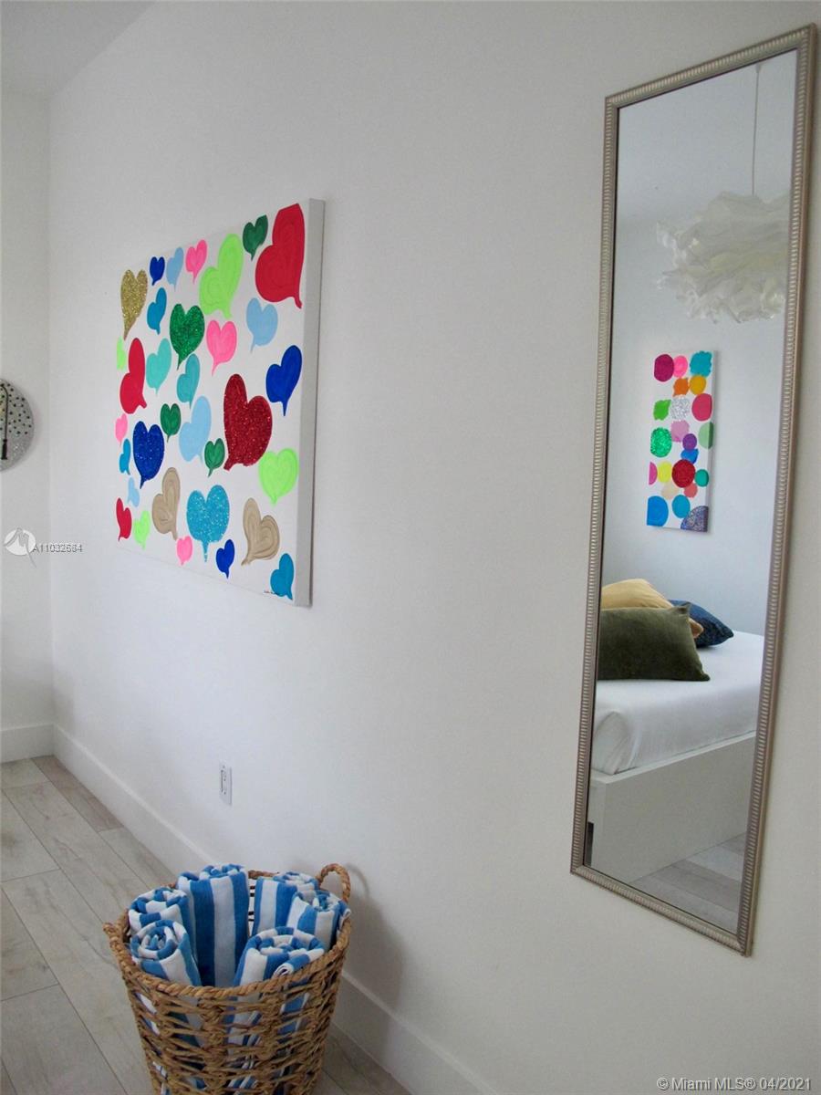 See details / 4148 sq. ft. $ 2021-04-24 0 Photo