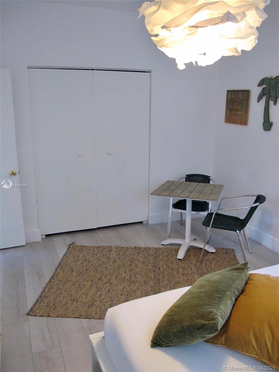 See details / 4148 sq. ft. $ 2021-04-24 0 Photo