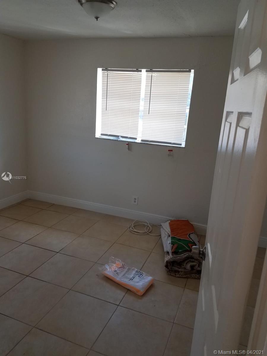 See details / 2030 sq. ft. $ 2021-04-25 0 Photo