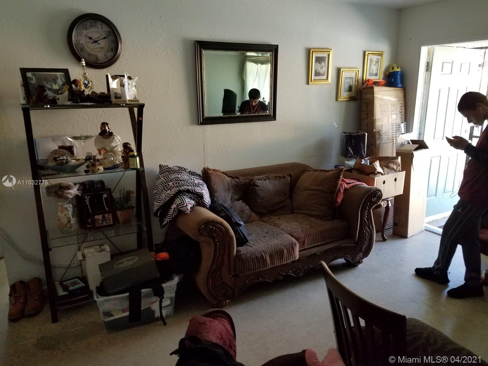 See details / 2030 sq. ft. $ 2021-04-25 0 Photo