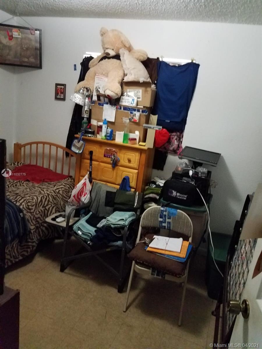 See details / 2030 sq. ft. $ 2021-04-25 0 Photo