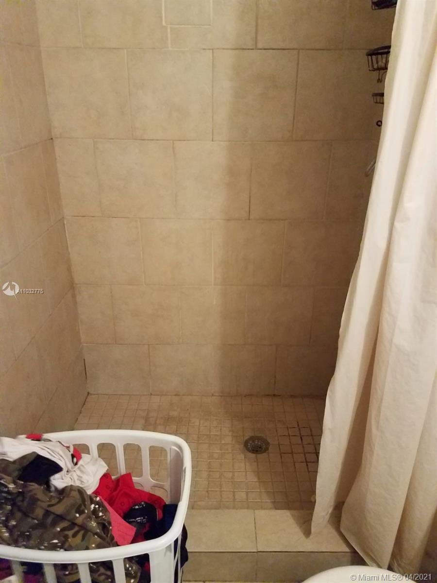 See details / 2030 sq. ft. $ 2021-04-25 0 Photo