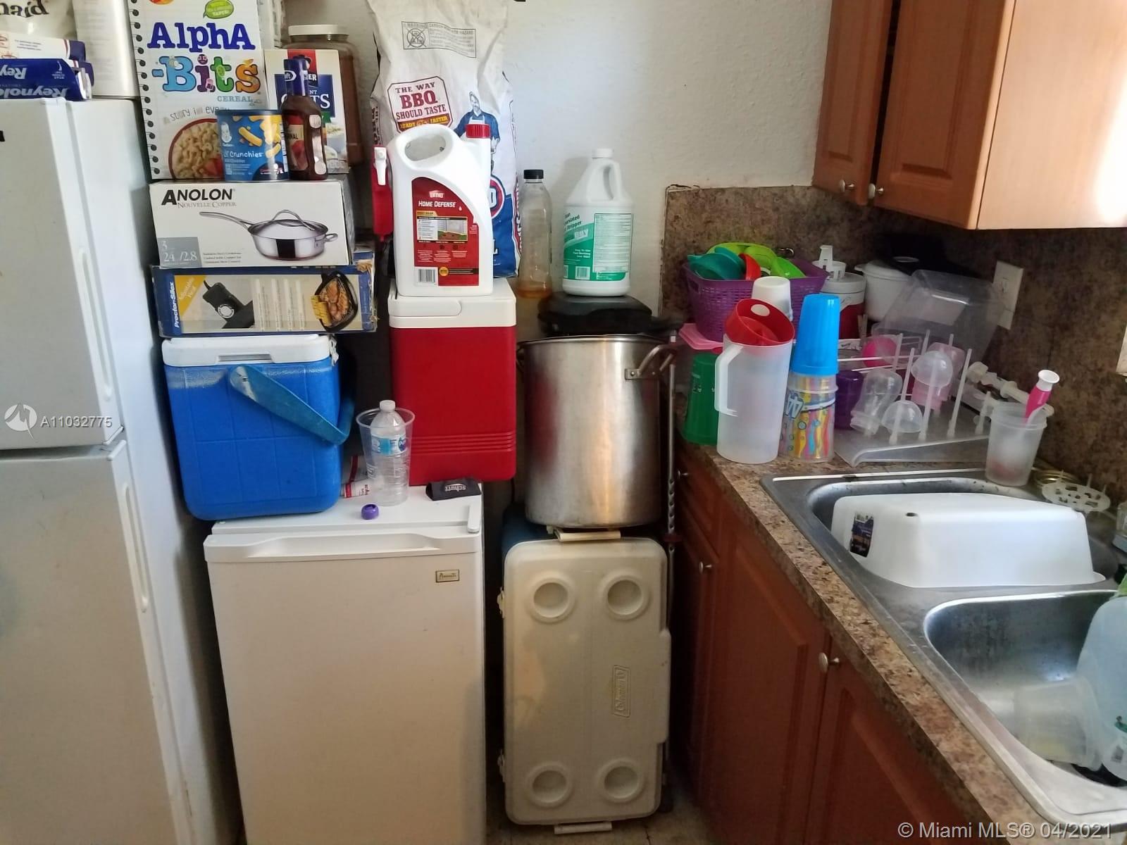 See details / 2030 sq. ft. $ 2021-04-25 0 Photo