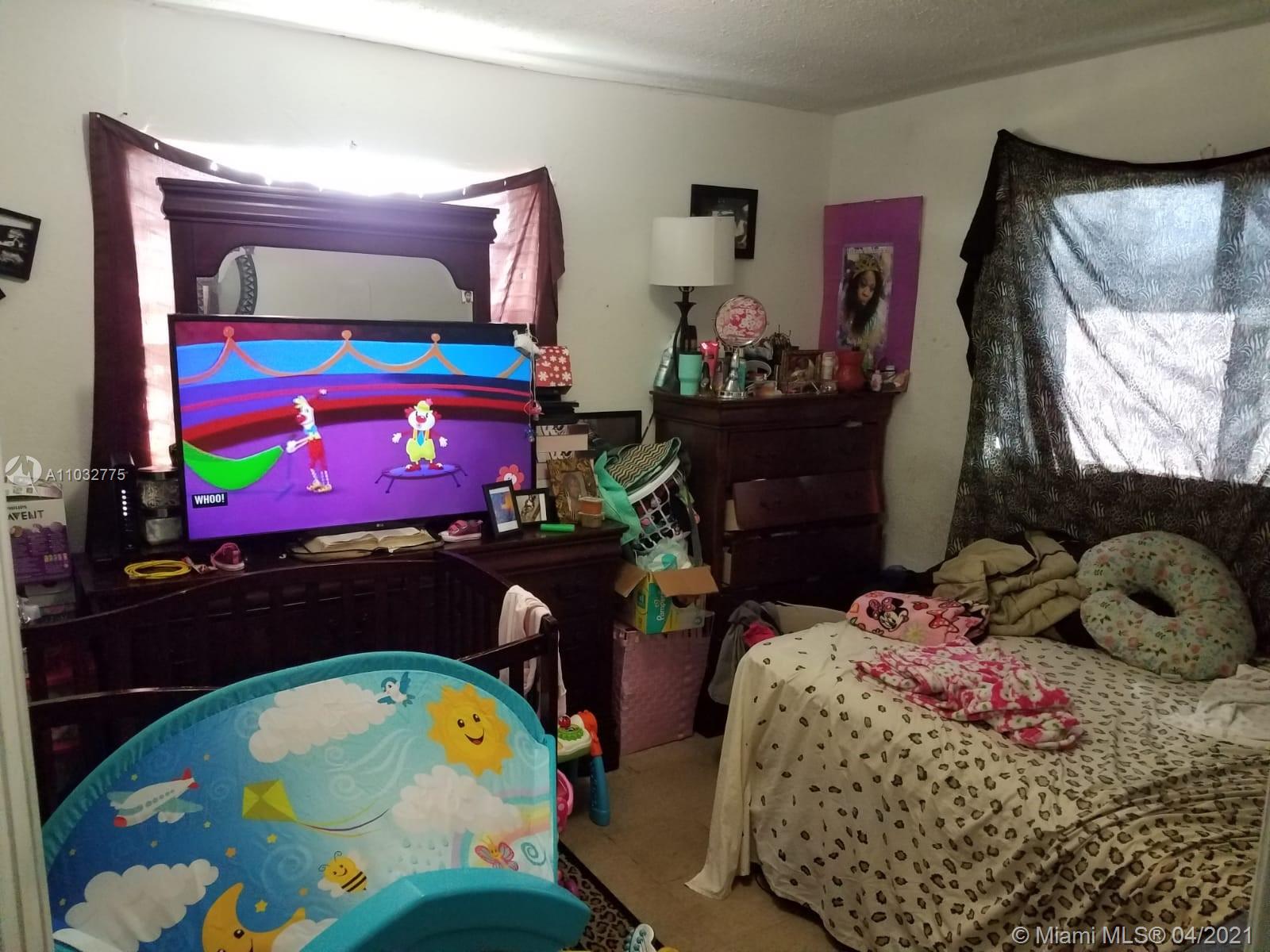 See details / 2030 sq. ft. $ 2021-04-25 0 Photo