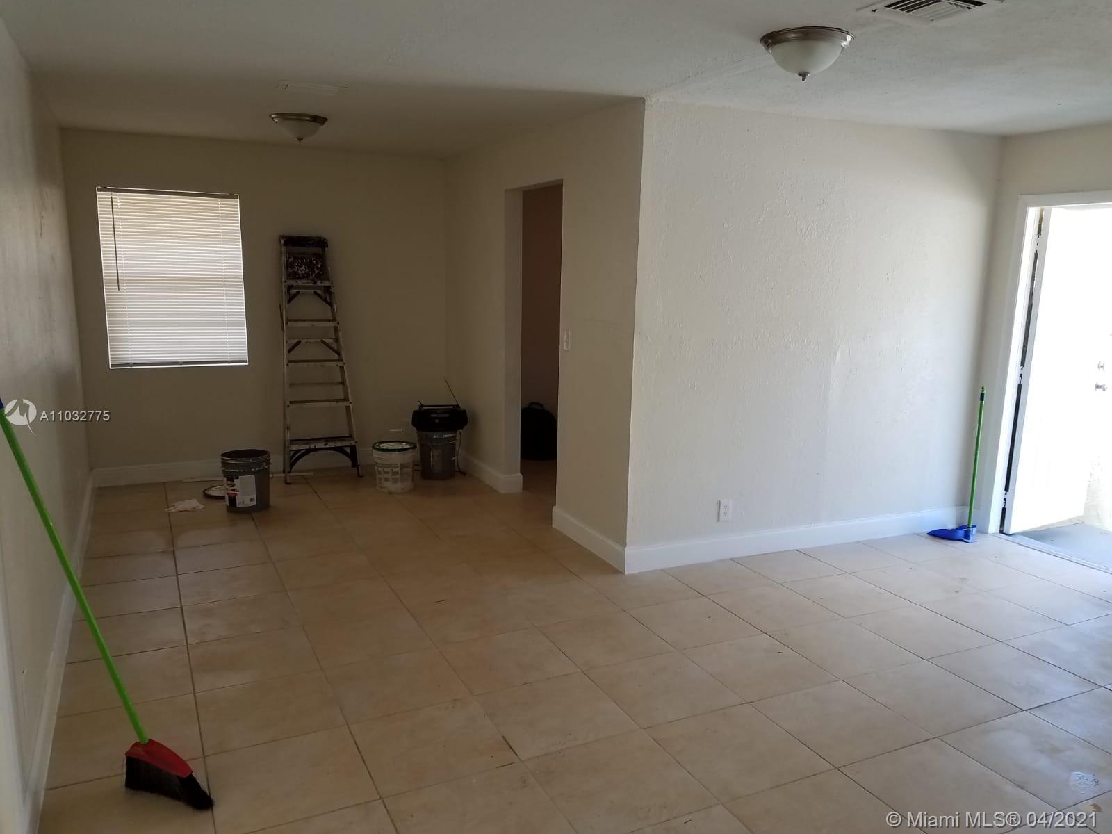 See details / 2030 sq. ft. $ 2021-04-25 0 Photo