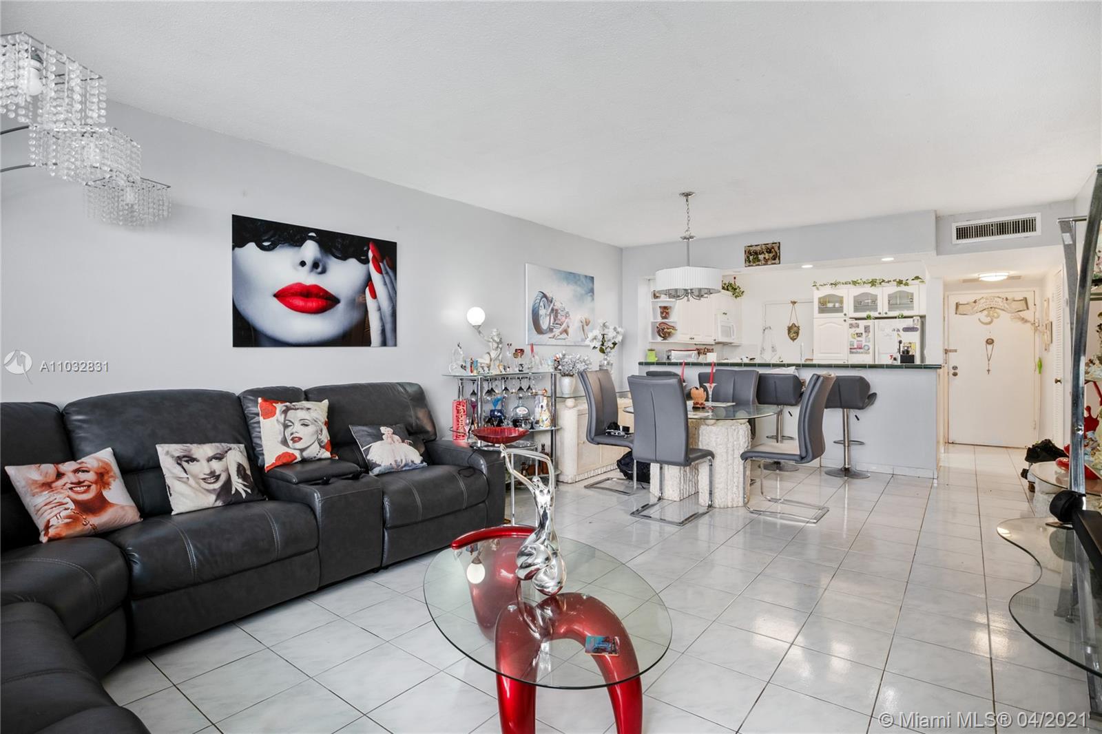 Photo of 3725 Ocean Dr #414, Hollywood, Florida, 33019 -