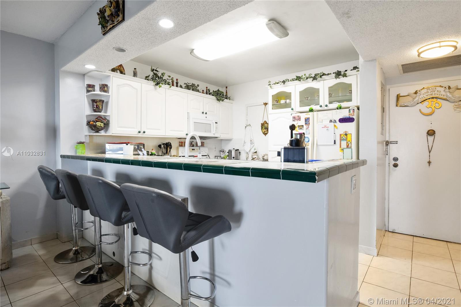 Photo of 3725 Ocean Dr #414, Hollywood, Florida, 33019 -
