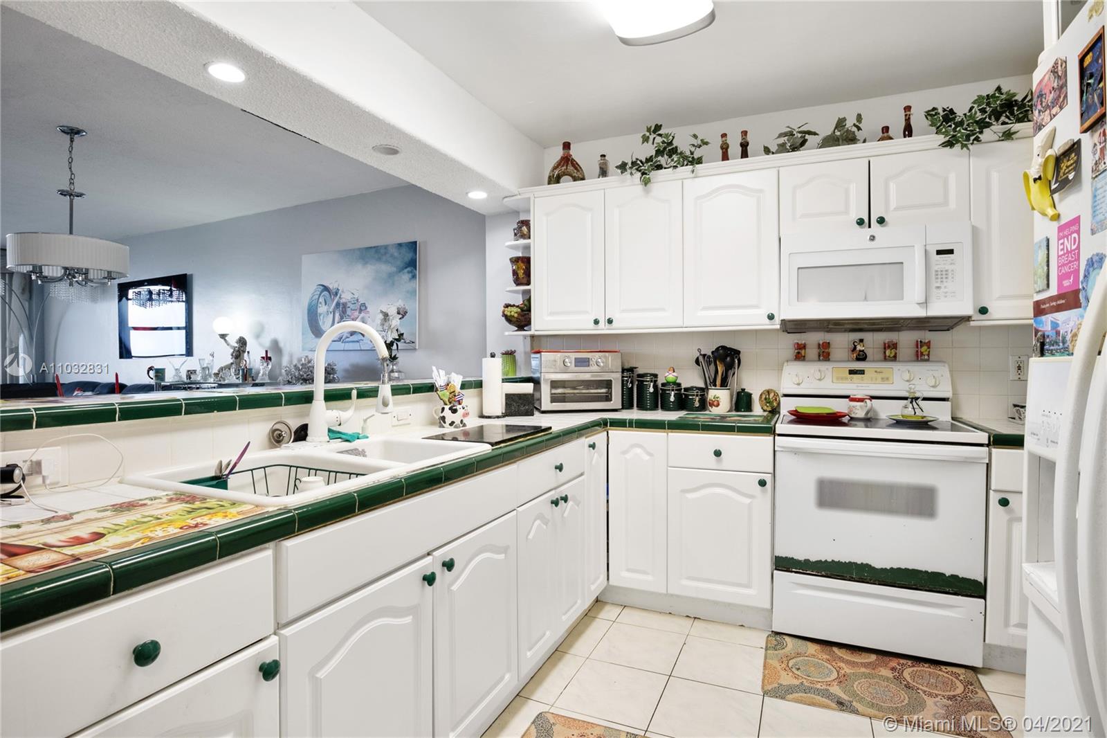 Photo of 3725 Ocean Dr #414, Hollywood, Florida, 33019 -