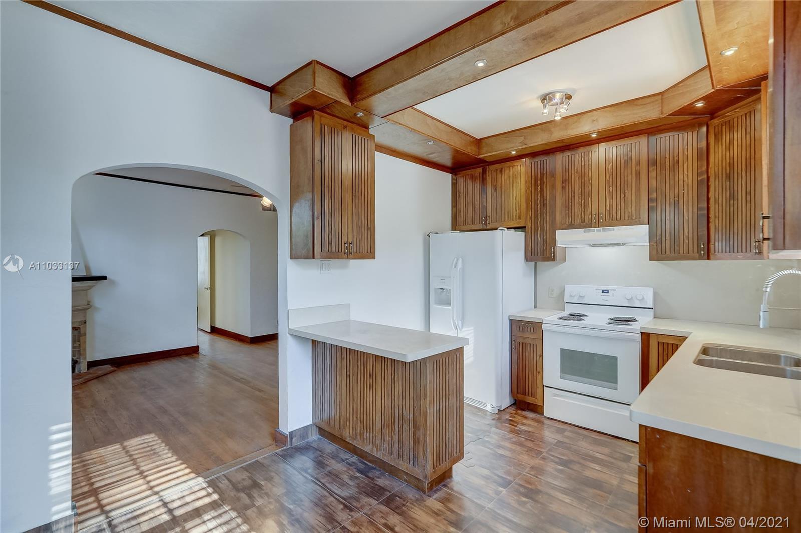 See details / 3540 sq. ft. $ 2021-04-26 0 Photo
