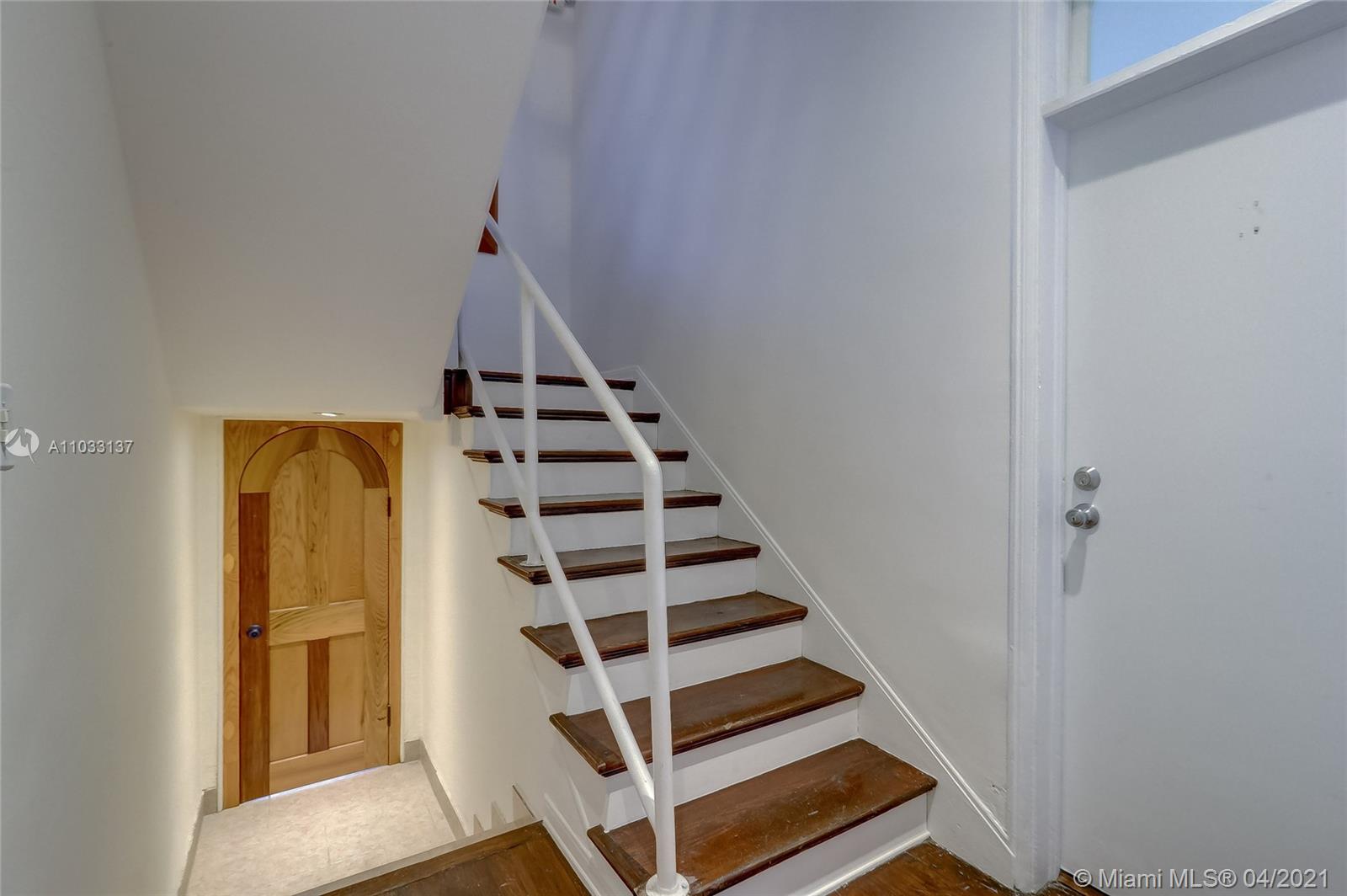 See details / 3540 sq. ft. $ 2021-04-26 0 Photo
