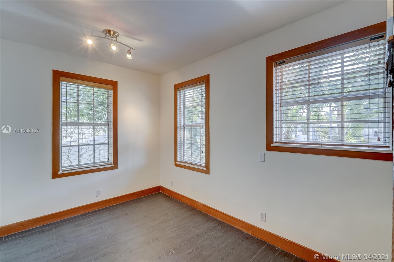 See details / 3540 sq. ft. $ 2021-04-26 0 Photo