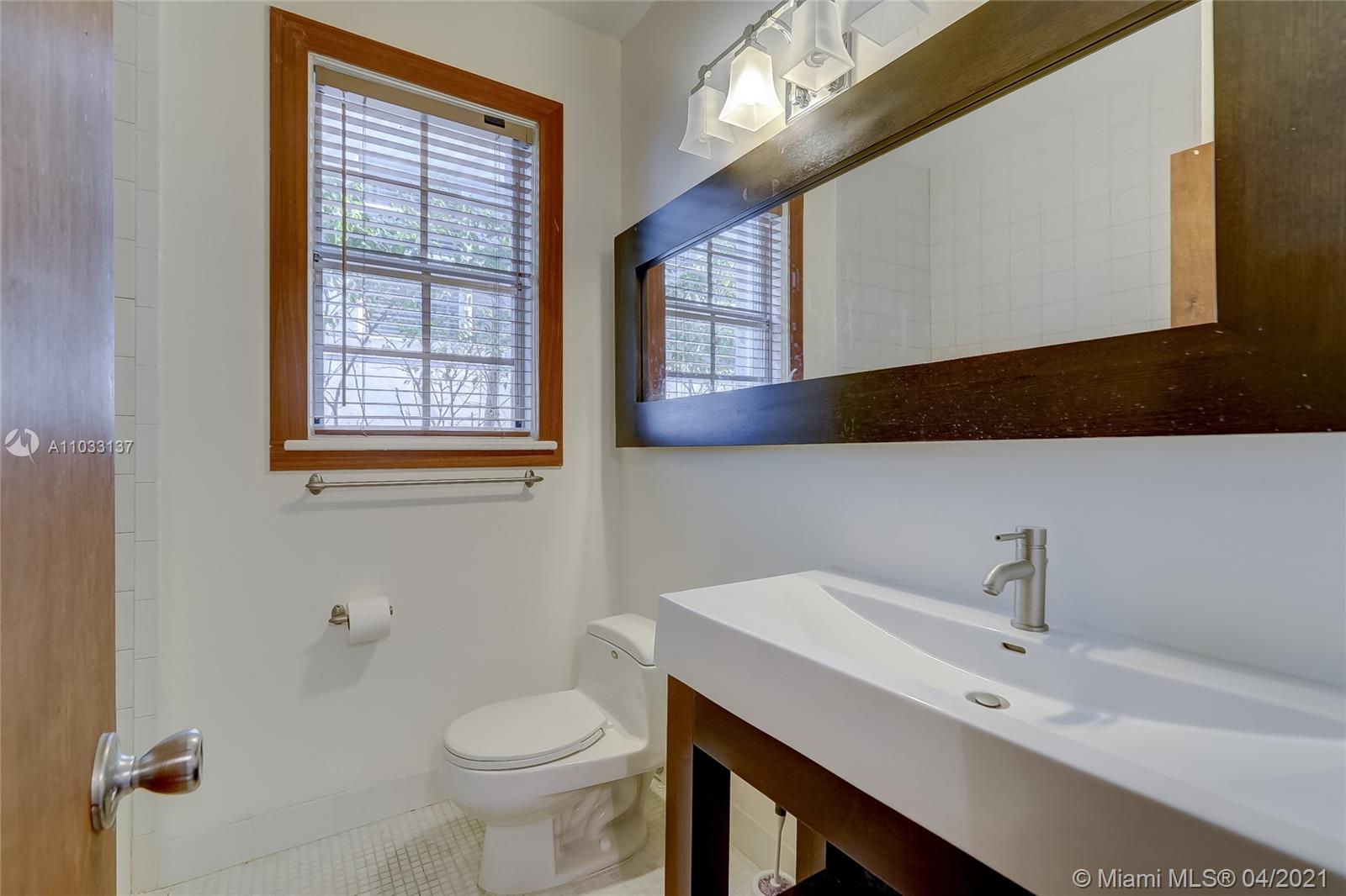See details / 3540 sq. ft. $ 2021-04-26 0 Photo