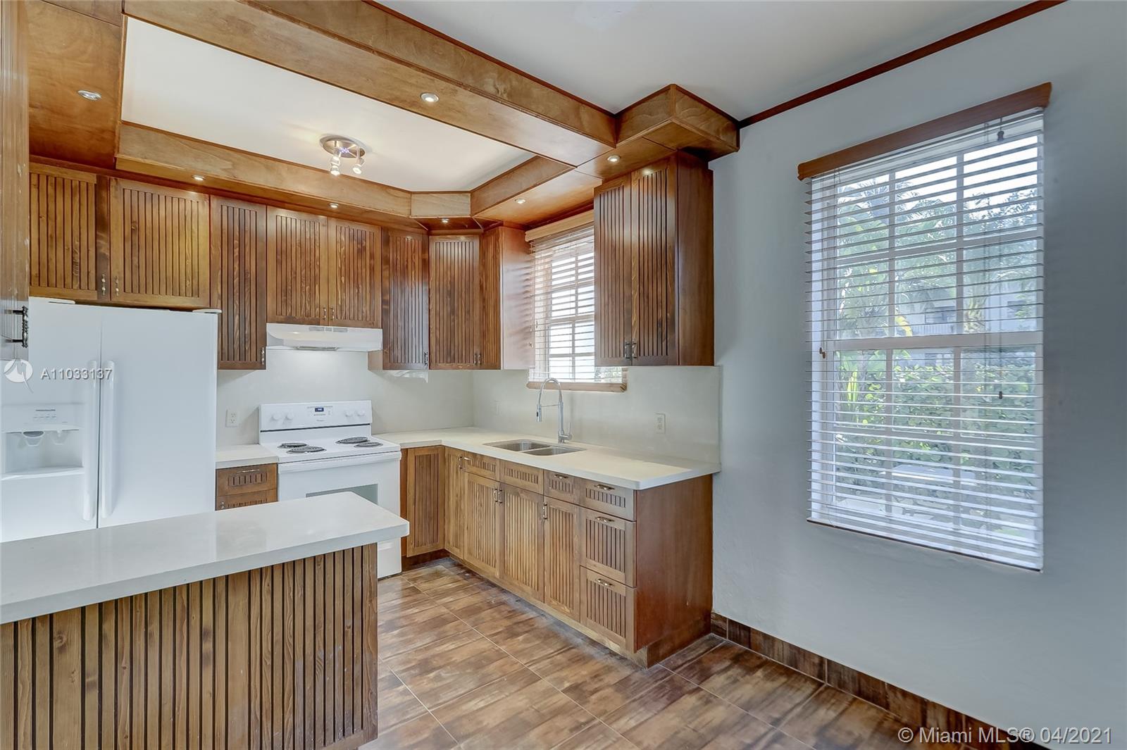 See details / 3540 sq. ft. $ 2021-04-26 0 Photo