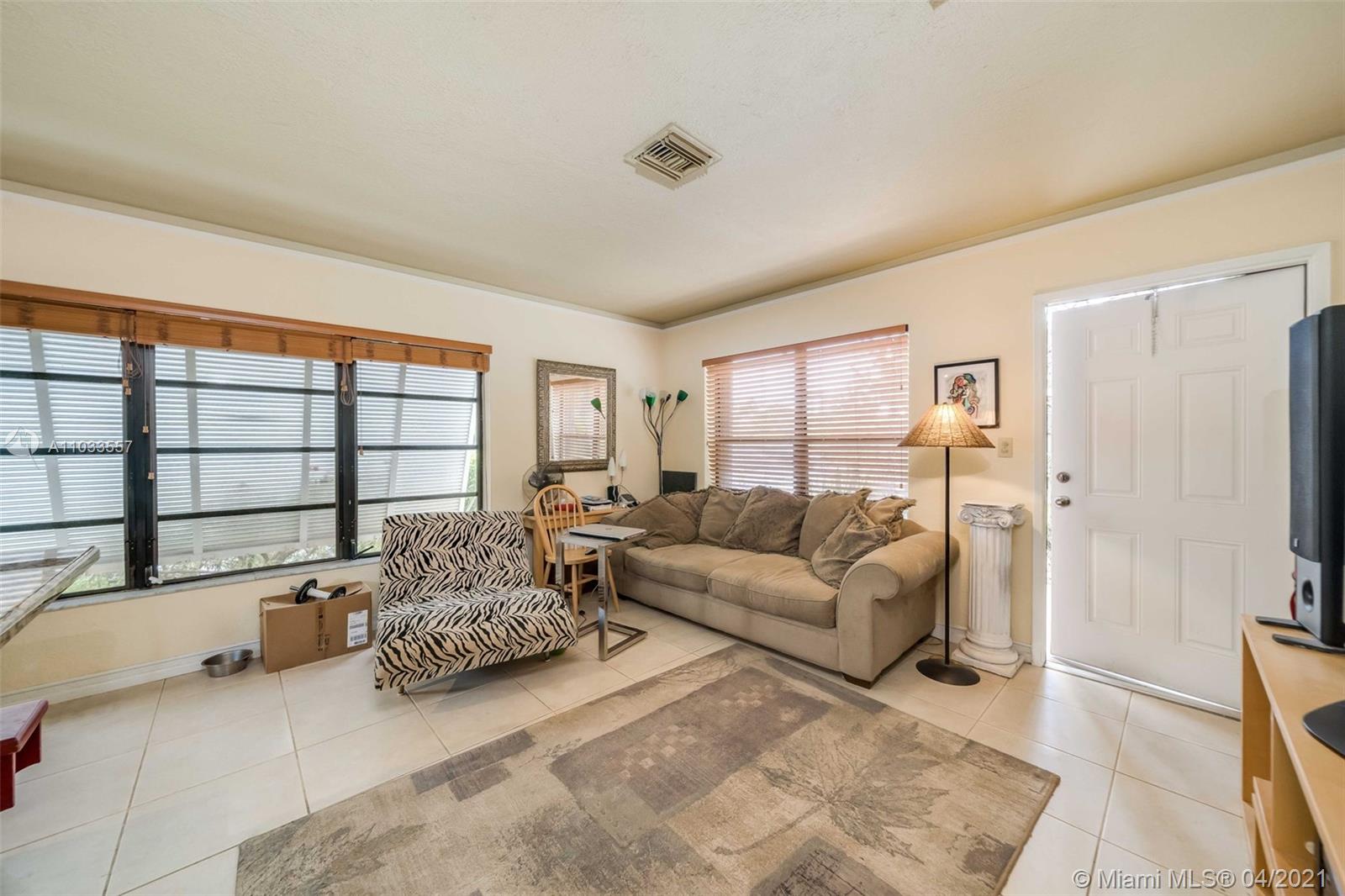 See details / 2787 sq. ft. $ 2021-04-27 0 Photo