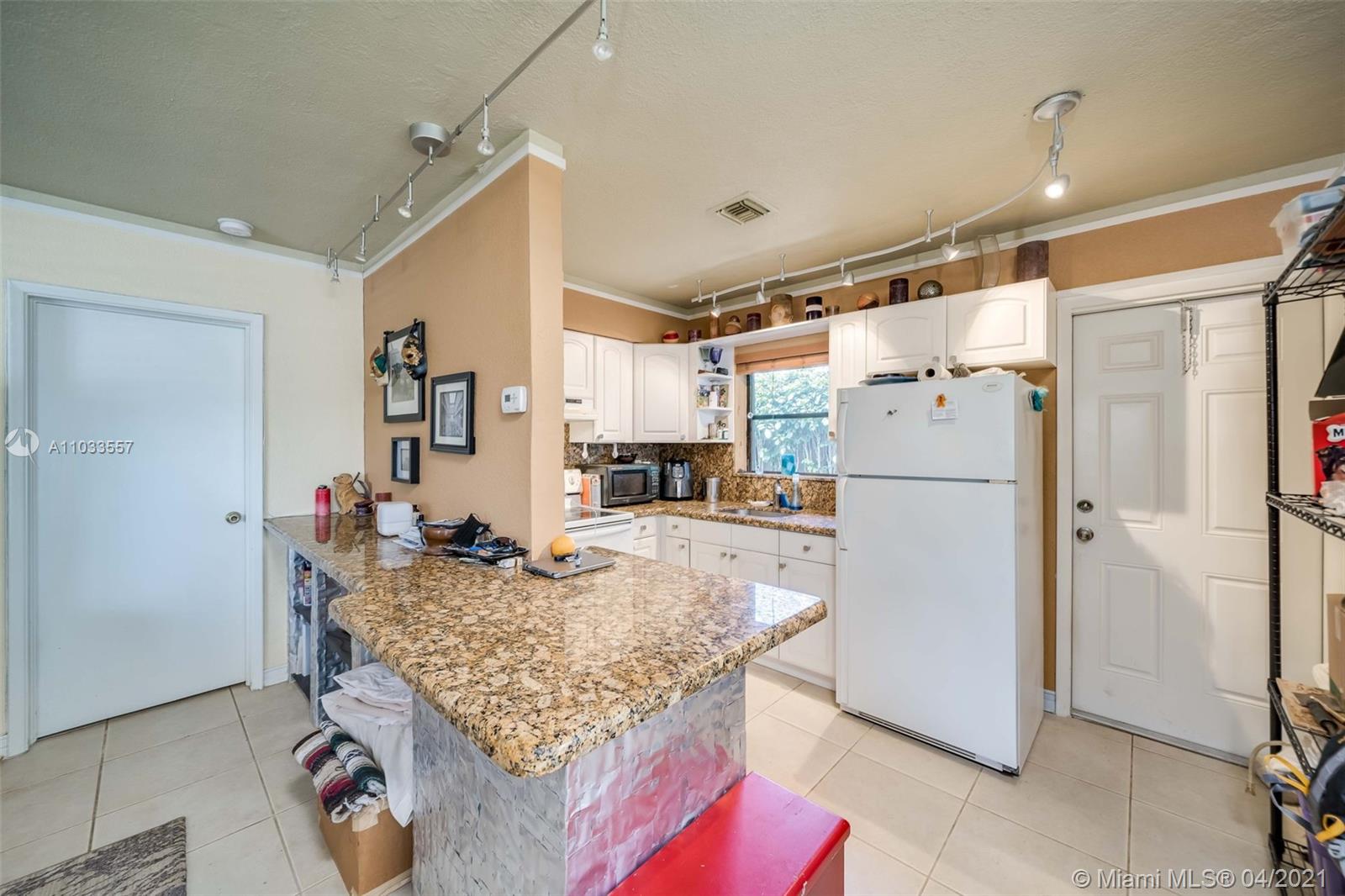 See details / 2787 sq. ft. $ 2021-04-27 0 Photo