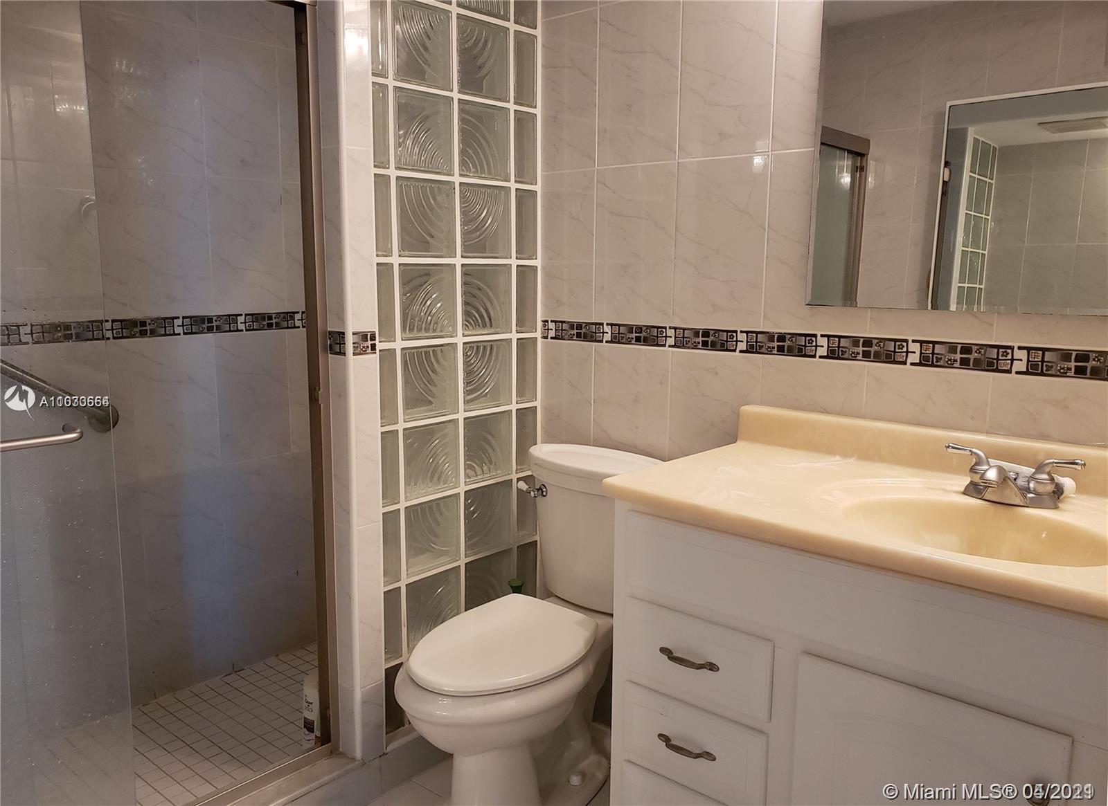 Photo of 2030 Ocean Dr #1823, Hallandale Beach, Florida, 33009 -